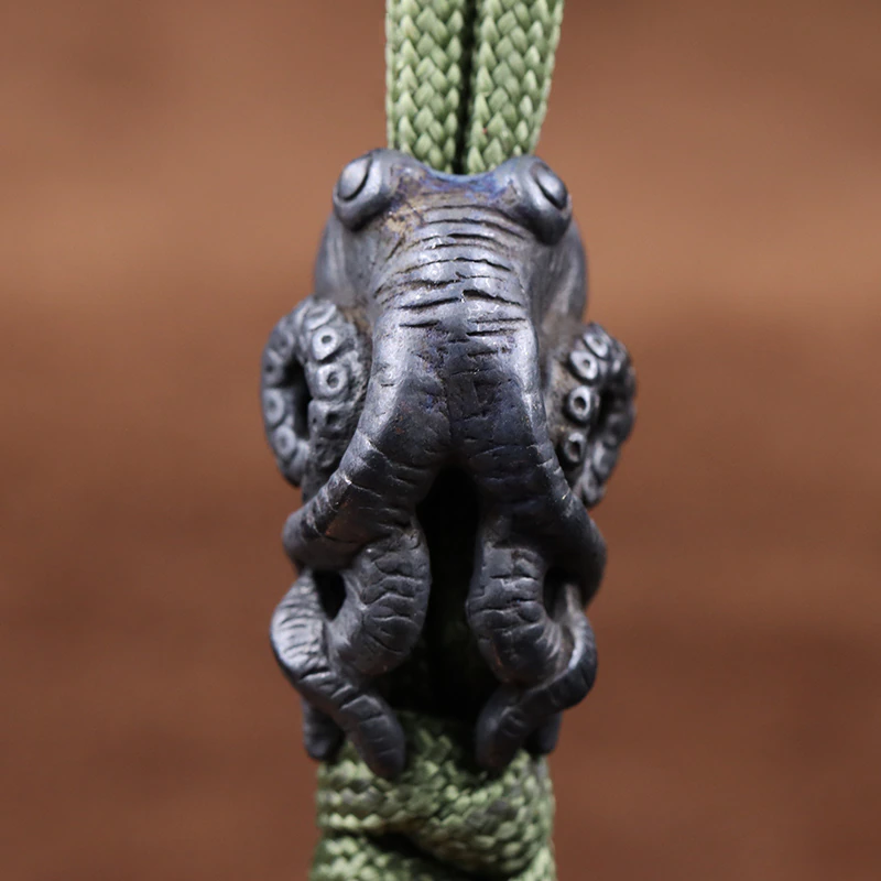 Black Sea Animal Octopus Brass Knife Beads Outdoor EDC Umbrella Rope Pendant DIY Paracord Bracelets Accessories Lanyard Hangings