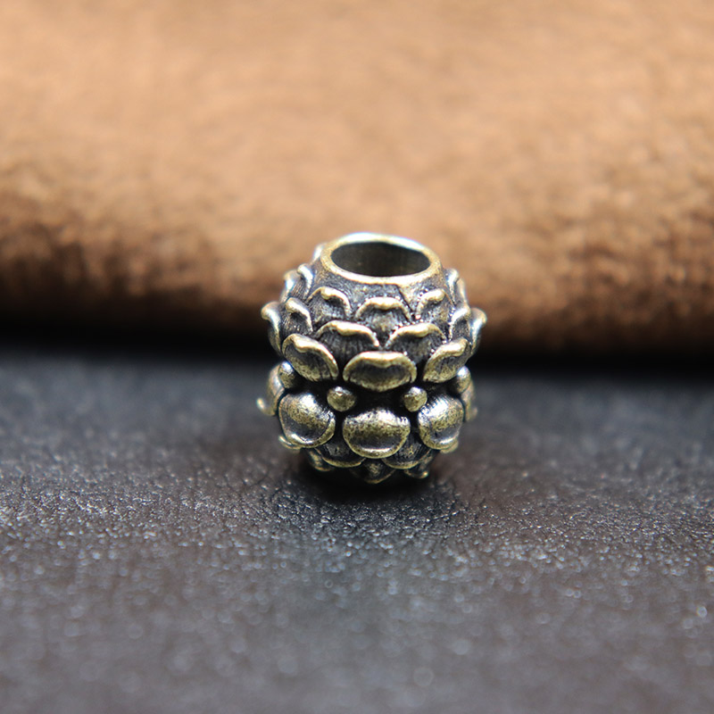 Retro Brass Lotus Petal Knife Bead EDC Outdoor Tool DIY Paracord Woven Lanyard Pendants Bracelets Spacer Beads Hangings Jewelry