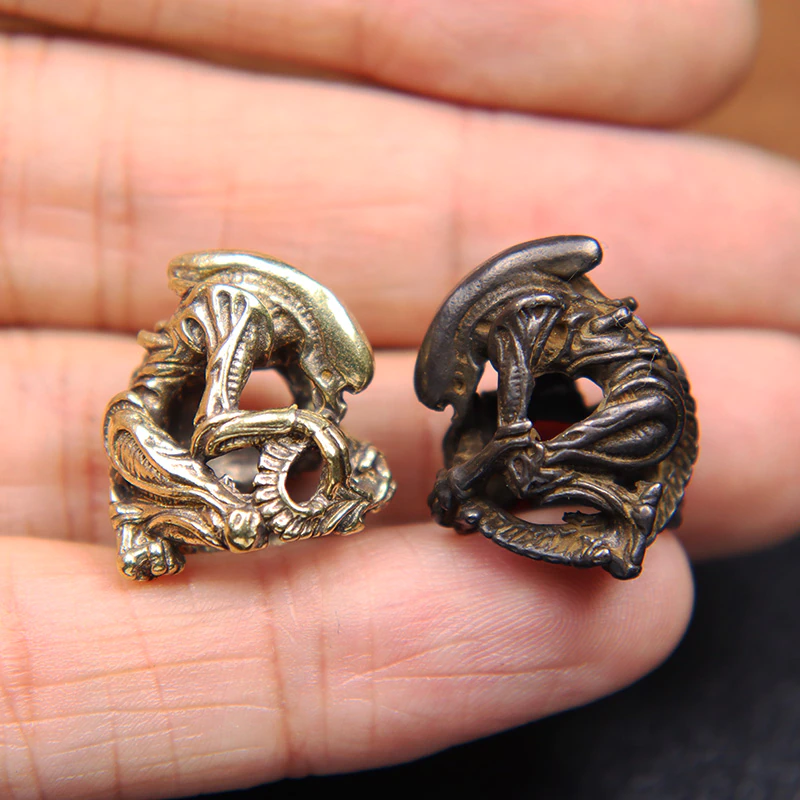 Alien Figurines Black Brass Paracord Knife Beads DIY Woven Lanyard  Pendant Jewelry Accessories EDC Outdoor Charms for Bracelets