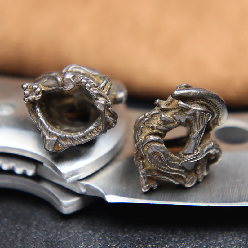 Alien Figurines Black Brass Paracord Knife Beads DIY Woven Lanyard  Pendant Jewelry Accessories EDC Outdoor Charms for Bracelets