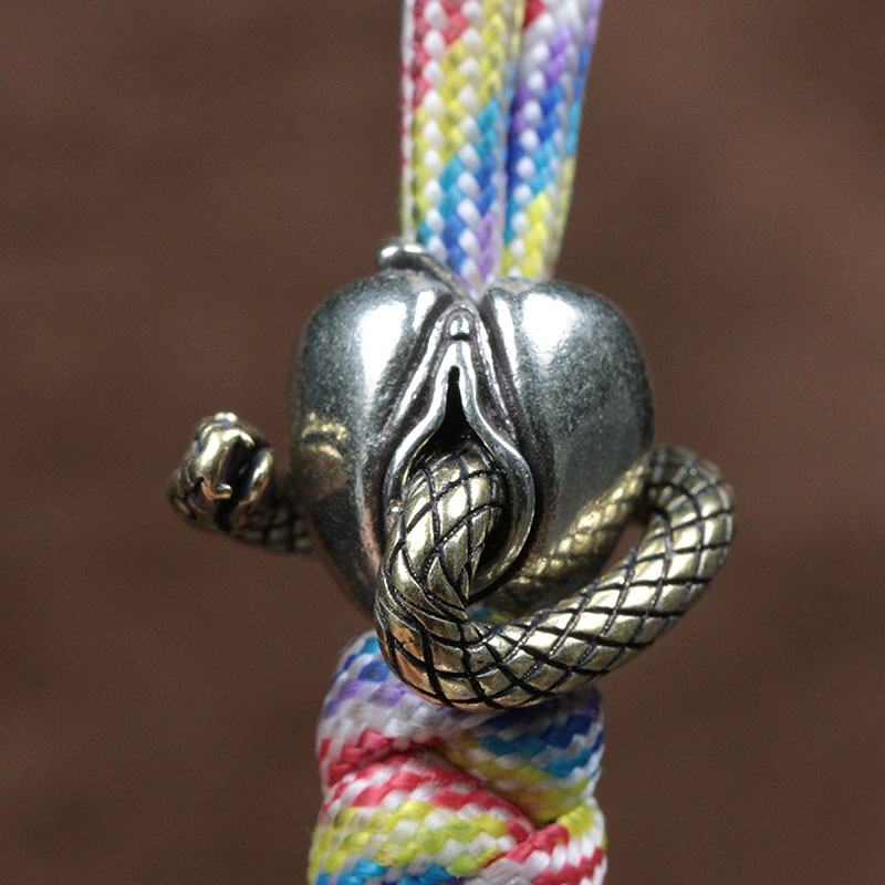 Desire Snake Female Genitalia Apple Figure EDC Outdoor Paracord Beads Retro Brass Umbrella Rope Woven Lanyard Pendants For Knife