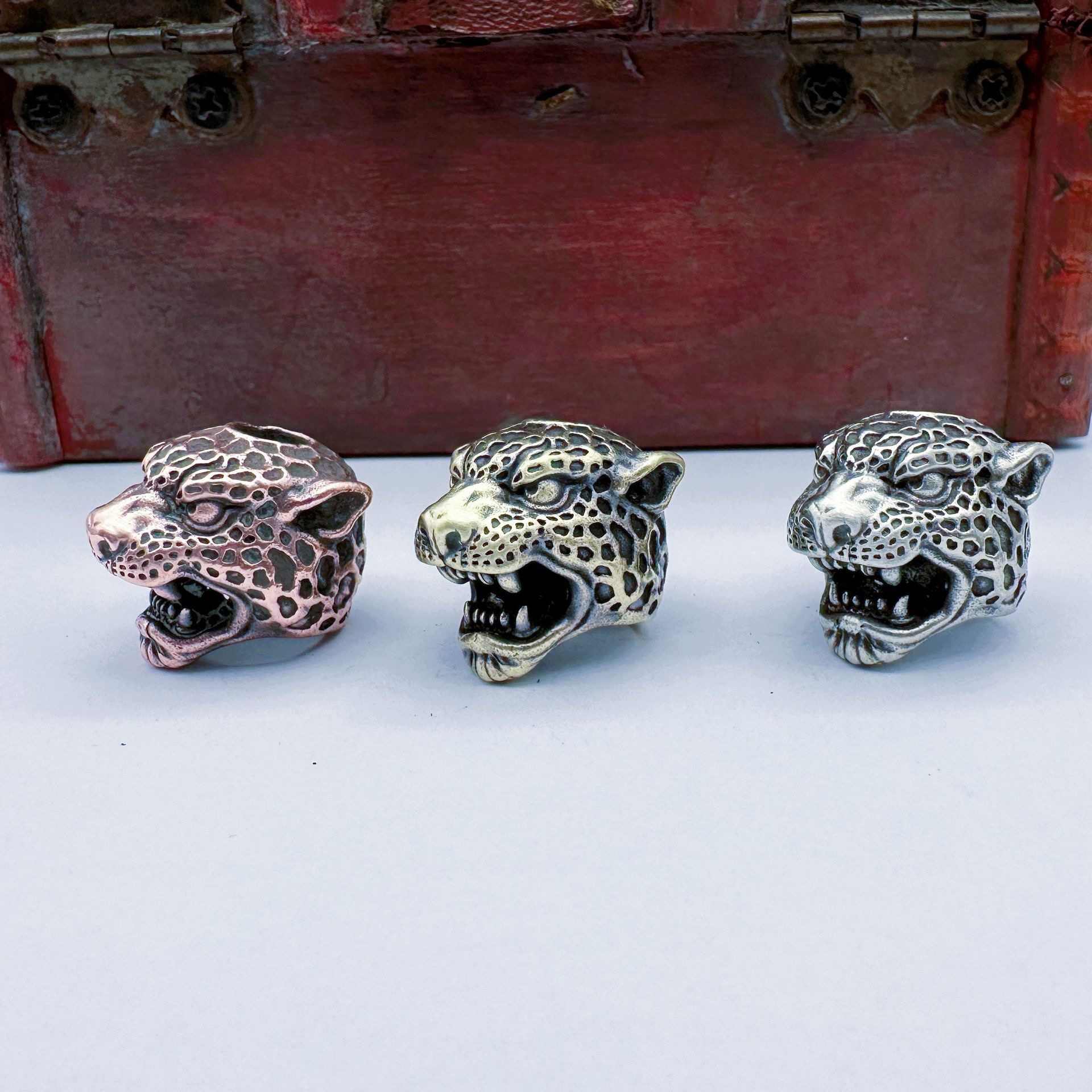 Leopard Head Sculpture Brass Knife Beads Outdoor EDC Umbrella Rope Pendants DIY Paracord Bracelets Accessories Lanyard Hangings