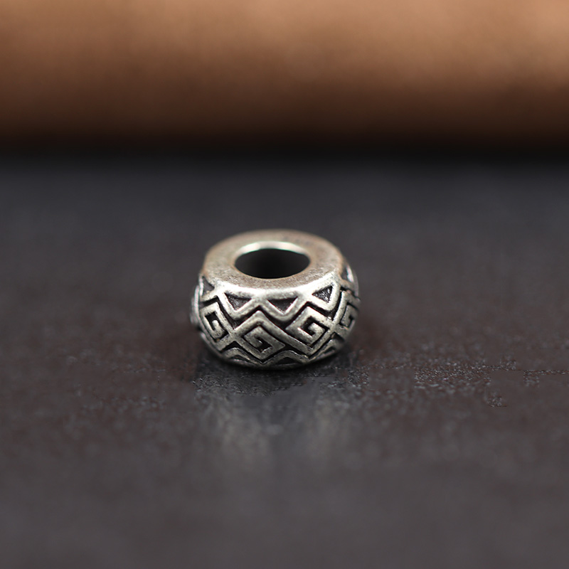 Chinese Traditional Pattern Flat Brass Knife Beads DIY EDC Outdoor Paracord Lanyard Pendant Flashlight Umbrella Rope Accessories