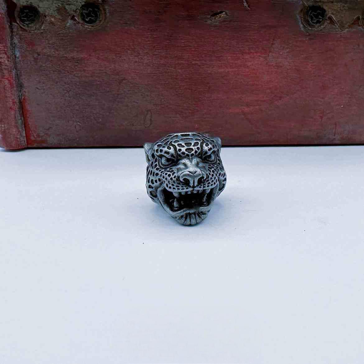 Leopard Head Sculpture Brass Knife Beads Outdoor EDC Umbrella Rope Pendants DIY Paracord Bracelets Accessories Lanyard Hangings