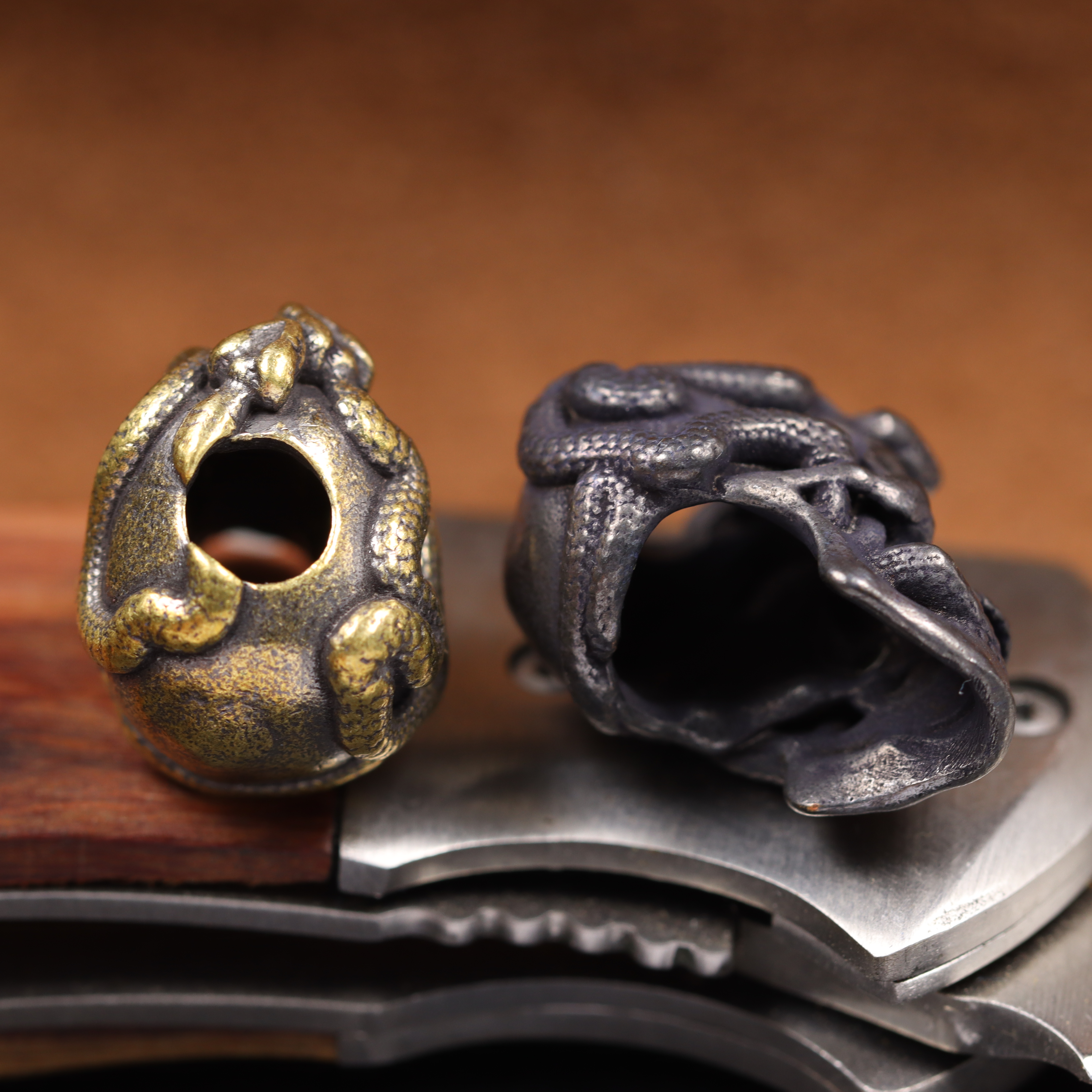 Double Snake Skull Head Brass Knife Bead EDC Outdoor DIY Paracord Accessories Woven Lanyard Pendant Jewelry Punk Bracelet Charms