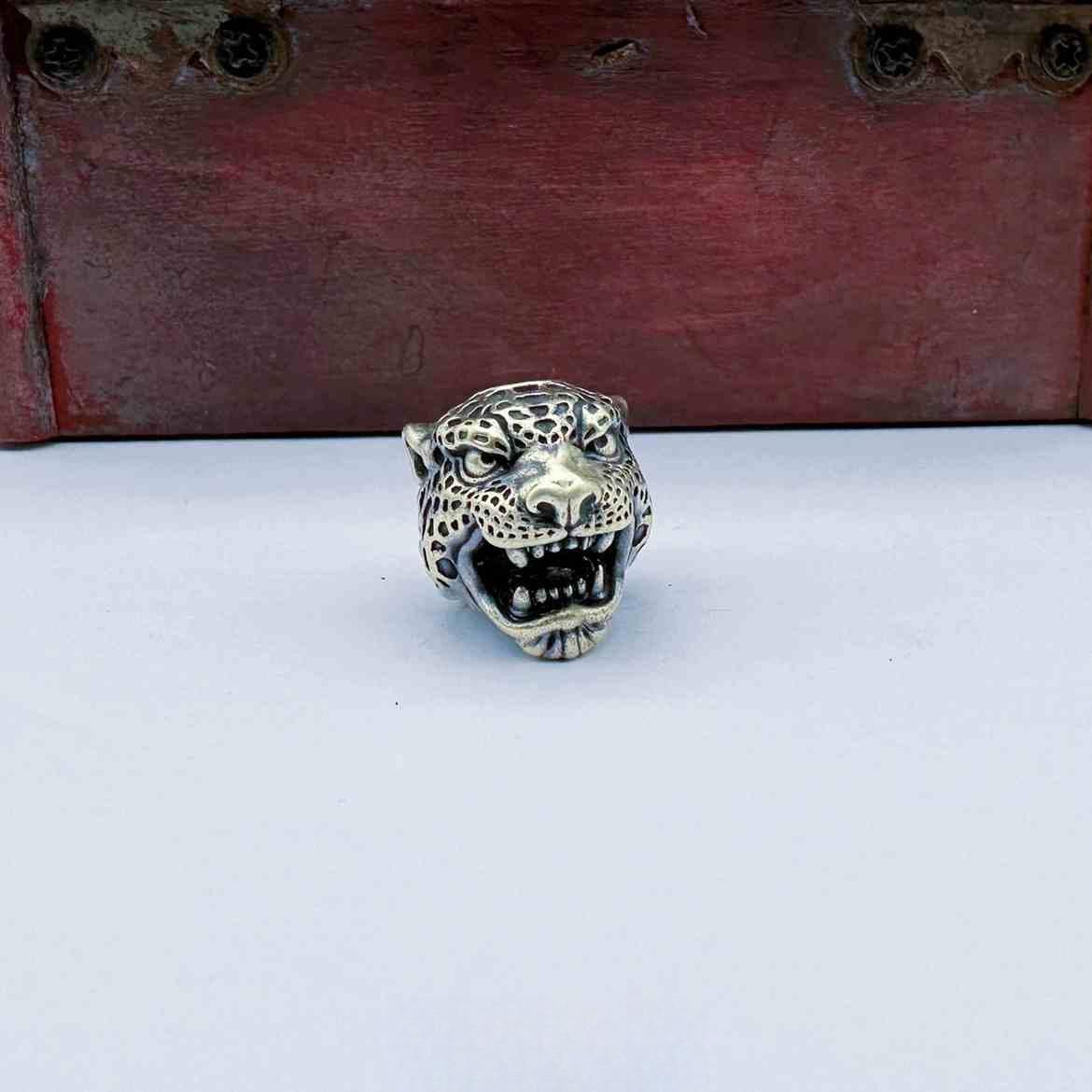 Leopard Head Sculpture Brass Knife Beads Outdoor EDC Umbrella Rope Pendants DIY Paracord Bracelets Accessories Lanyard Hangings