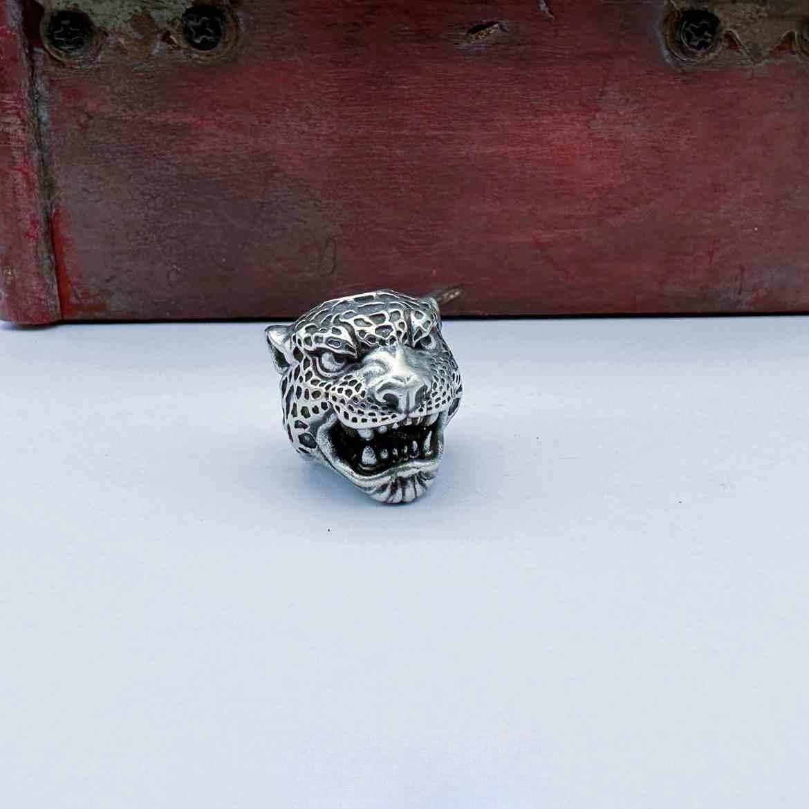 Leopard Head Sculpture Brass Knife Beads Outdoor EDC Umbrella Rope Pendants DIY Paracord Bracelets Accessories Lanyard Hangings