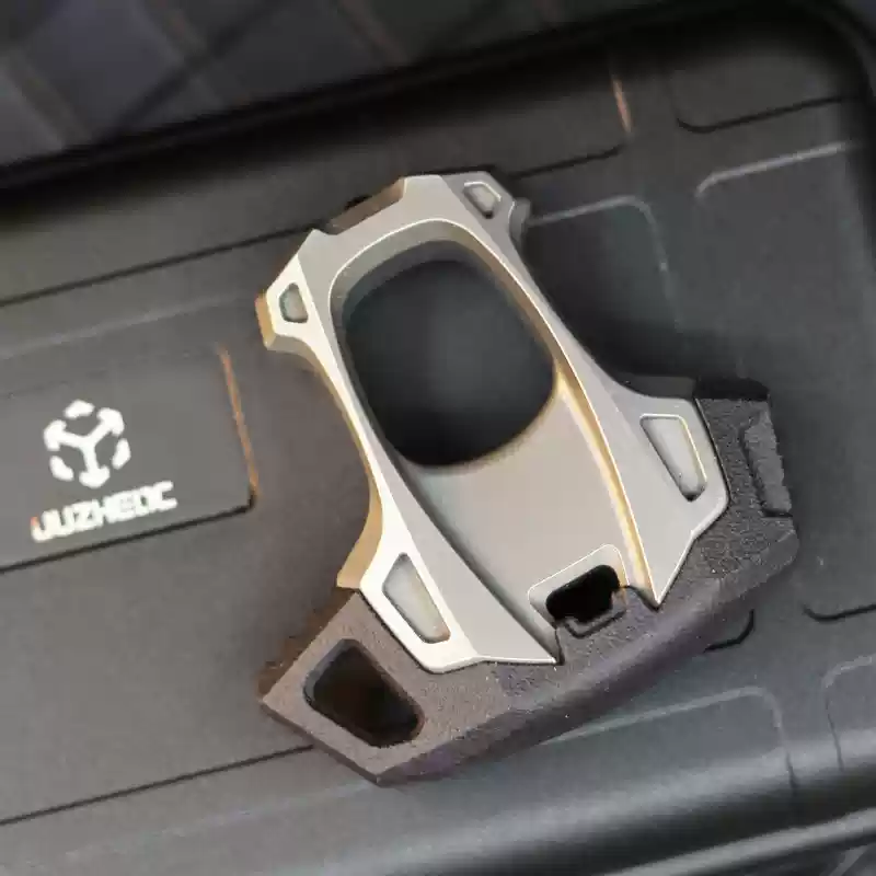 JUZHEDC Titanium Alloy Single Knuckles Window Breaker