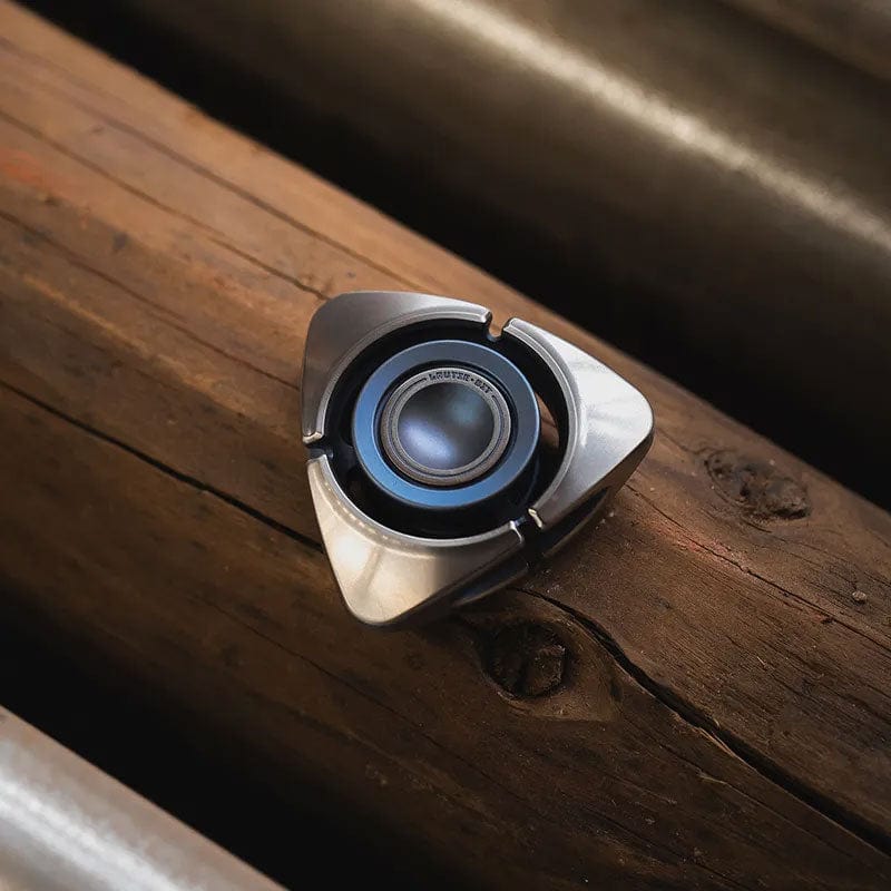 LAUTIE Bit-04 Tri Fidget Spinner