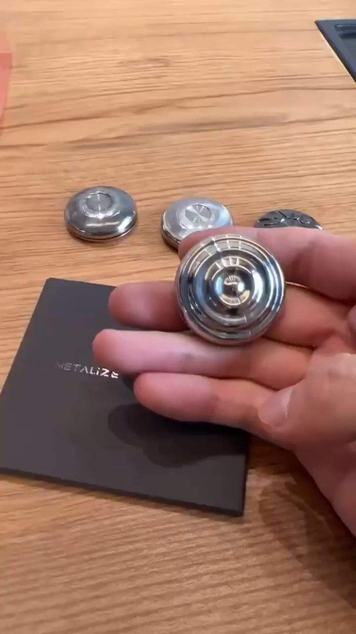 METILIS Mechanical Haptic Coin