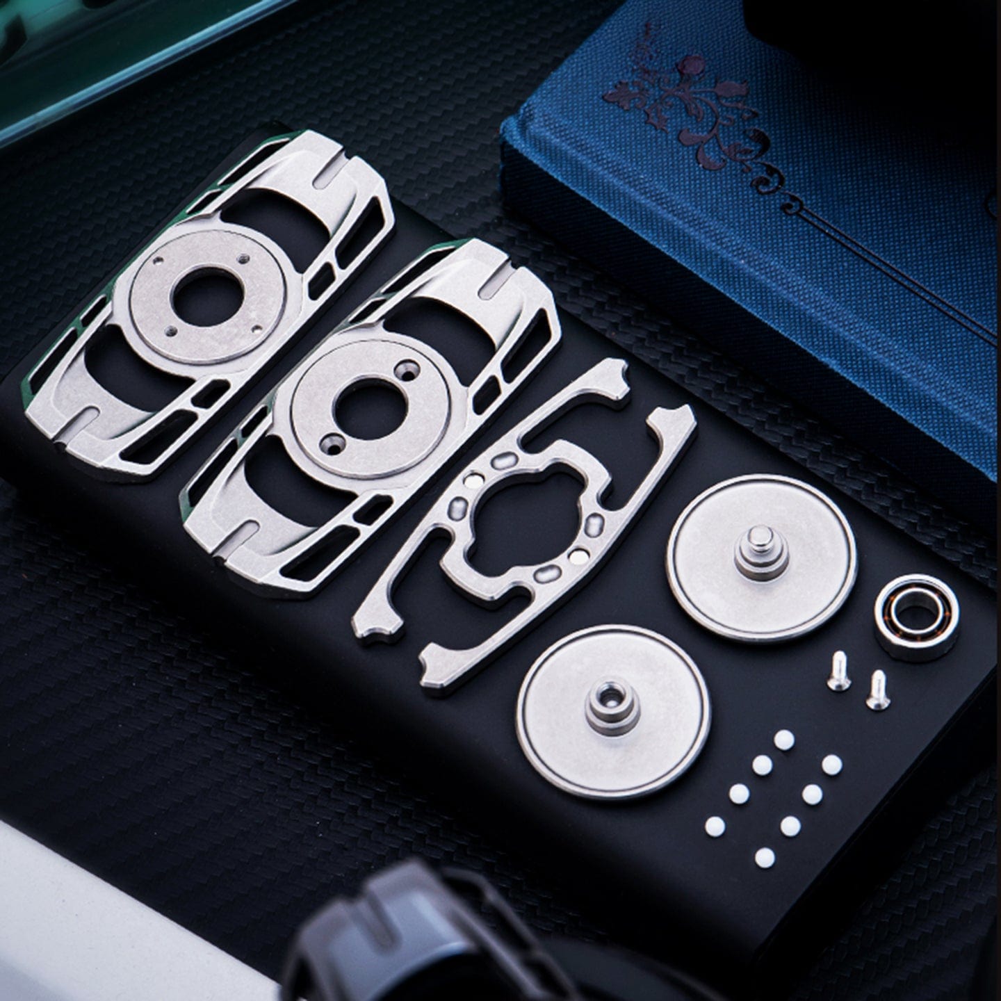 JUZHEDC Ling Yin Fidget Spinner