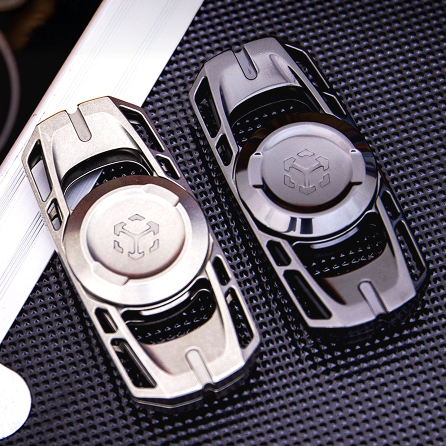 JUZHEDC Ling Yin Fidget Spinner