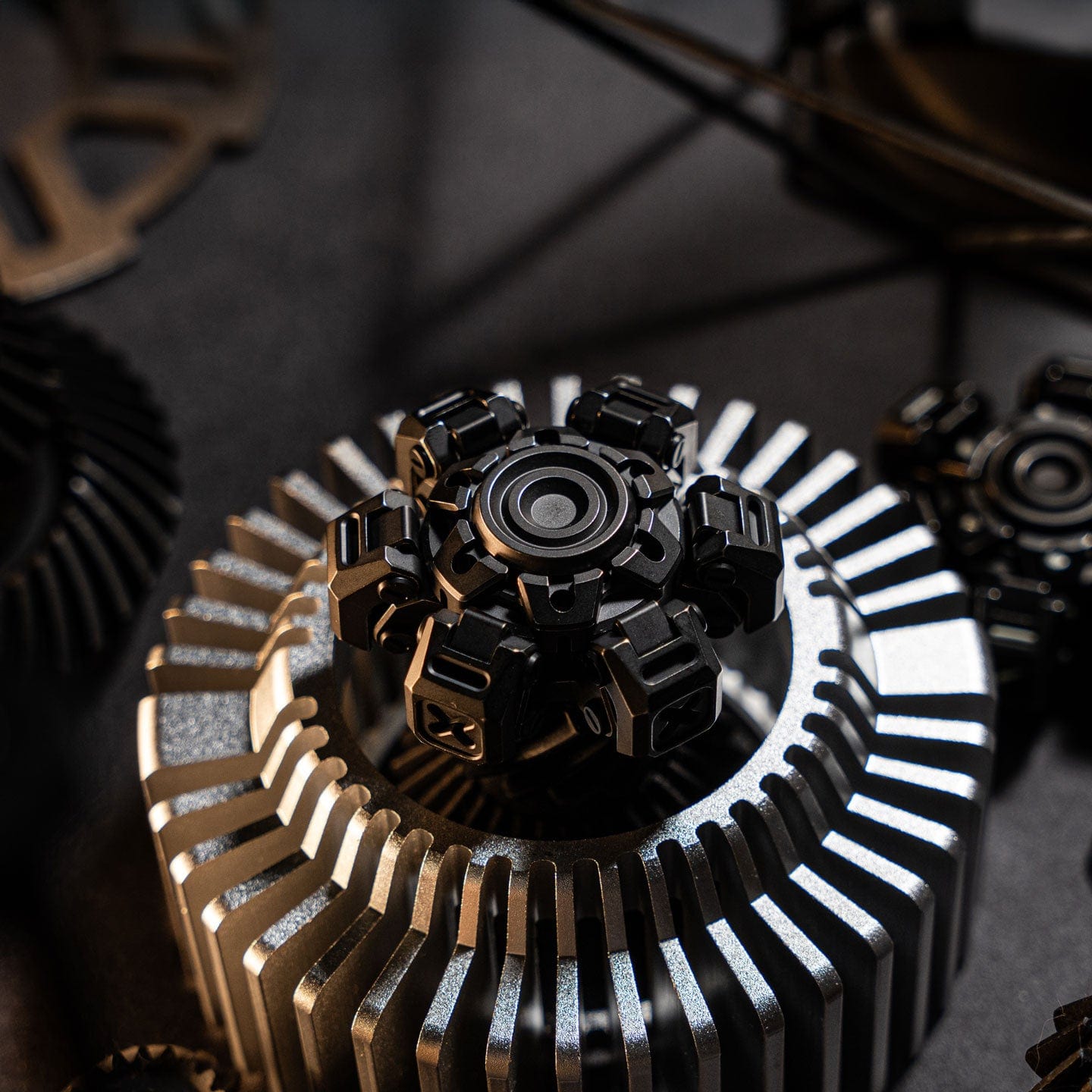 9 hand & FUSHI Machinarium X Linkage Spinner Armor opening Spinner