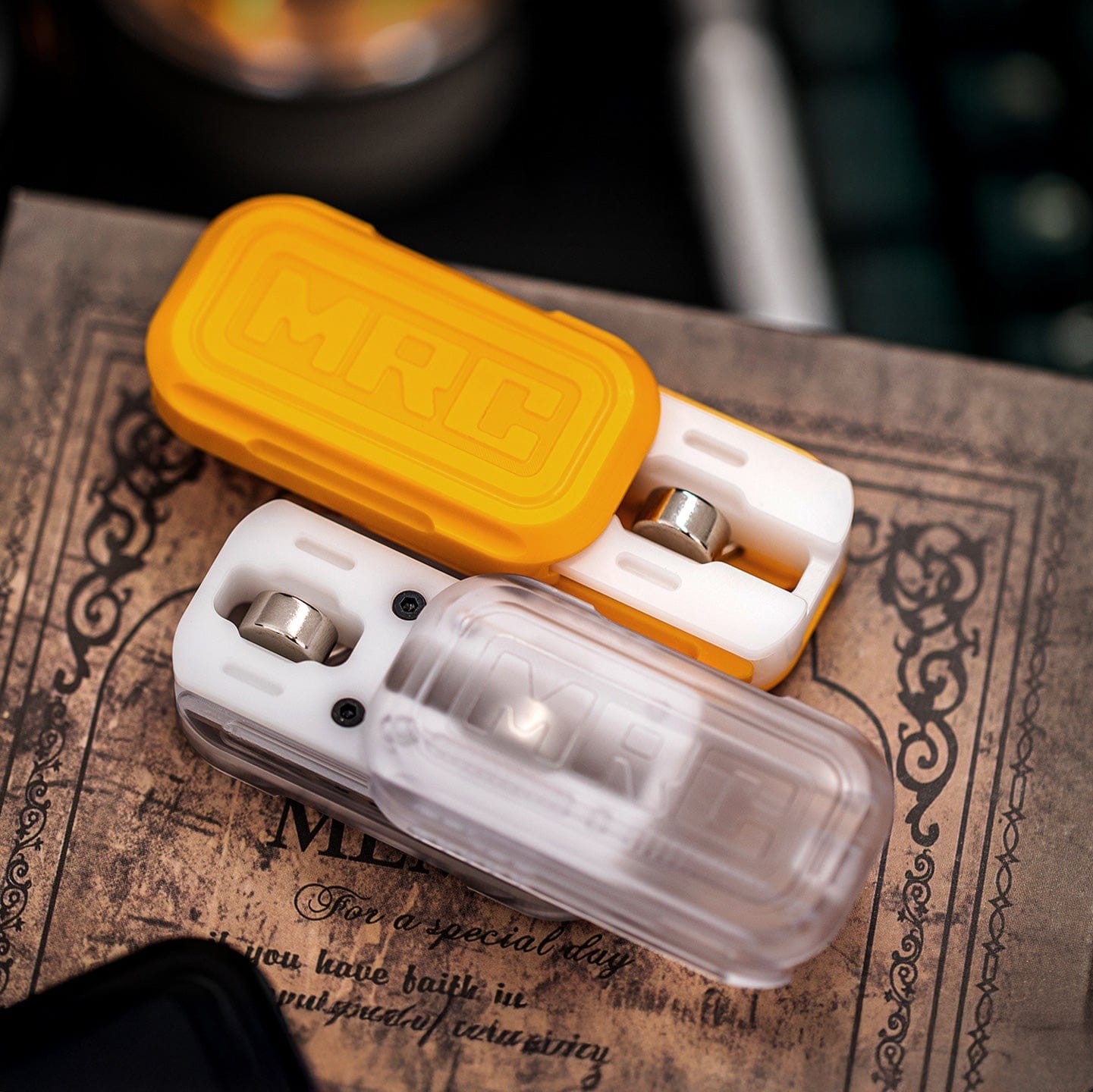 JUZHEDC Magnetic Resonance Cabin Fidget Slider