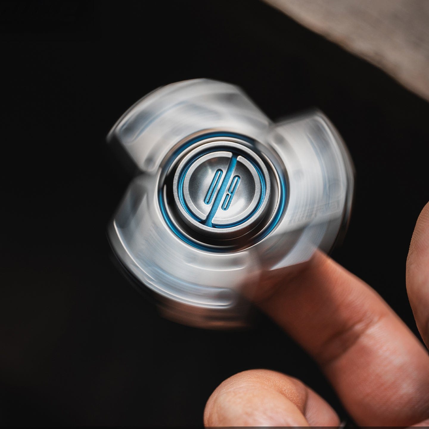 LAUTIE Bit-09-Ti Fidget Spinner