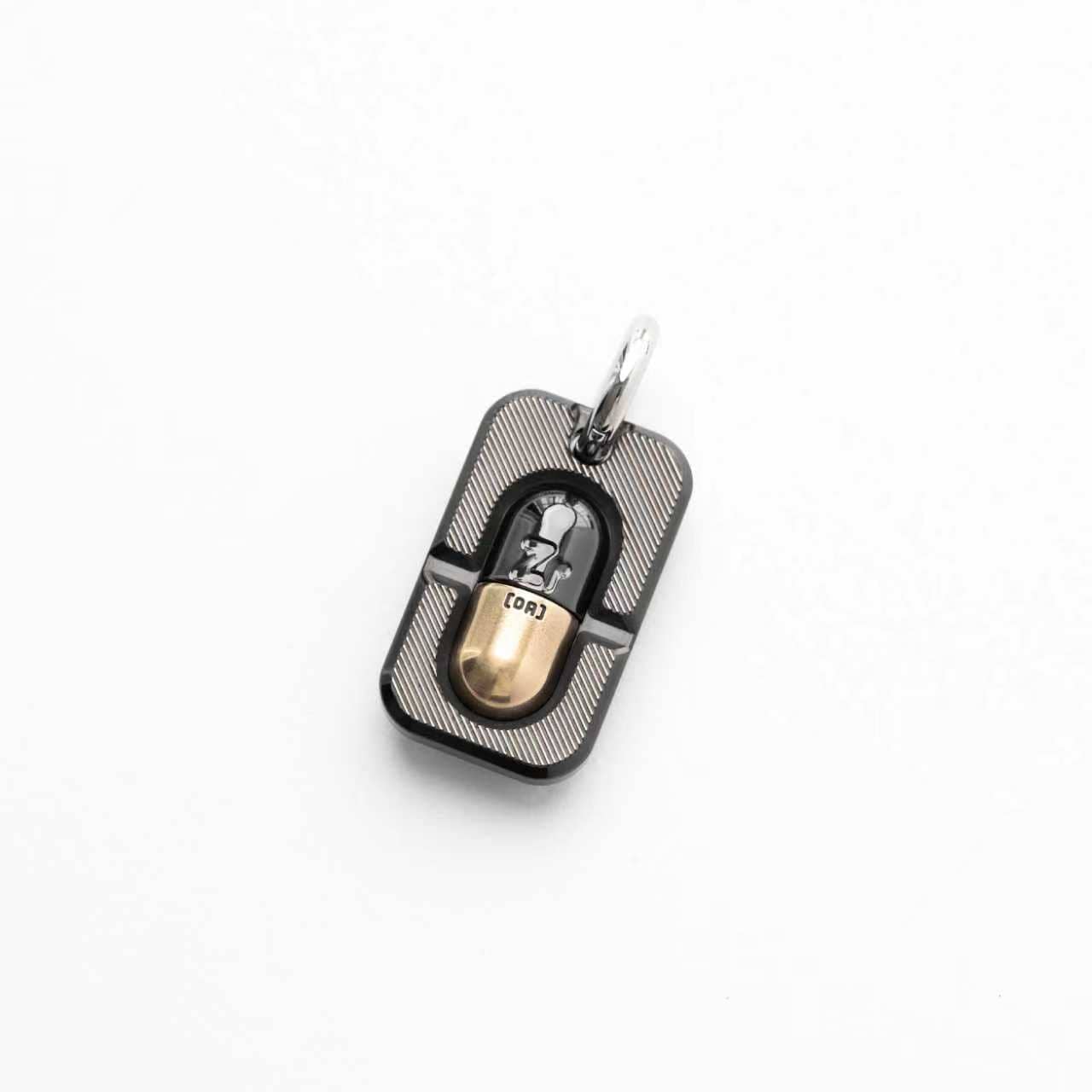 LAUTIE Capsule Pendant